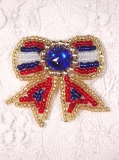 MA81B Patriotic Beaded Hair Bow / Brooch / Applique 1.5"