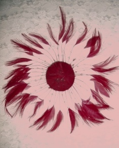 MR004  Burgundy Circle Feather Applique 8"