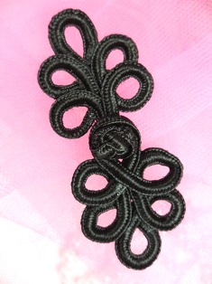 W36 Black Frog Button Closure 3"