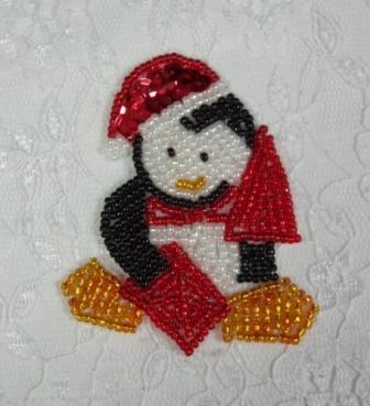 EA35 Penguin Beaded Applique 2.25"