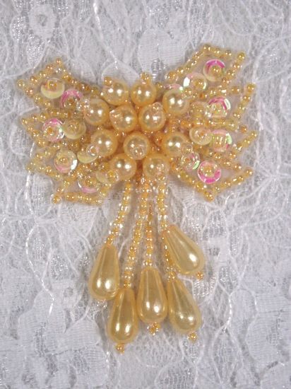 0036  Yellow Pearl AB Bow Sequin Beaded Applique 2.5\