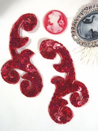 0050 Red Mirror Pair Sequin Beaded Appliques 4\
