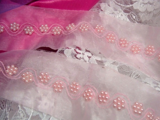 0209  Pink Pearl Flower Beaded Trim