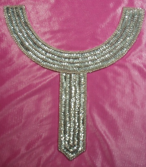 K8397  Silver Collar Sequin Beaded Applique 9.5