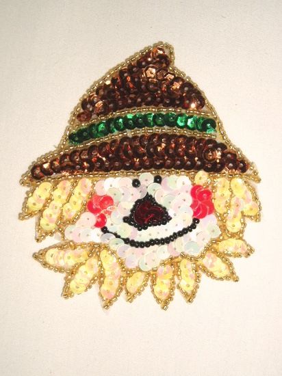 0316  Thanksgiving Scarecrow Beaded Sequin Applique  3.5