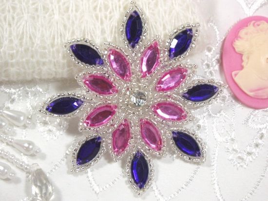 0348  Purple / Pink Snowflake Jewel Beaded Applique 3