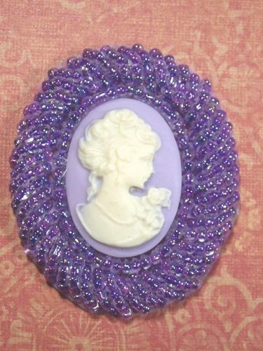 0383  Lavender Victorian Cameo Beaded Applique 2