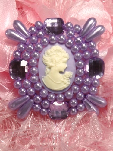 0386  Lavender Jewel Pearl Cameo Beaded Applique 2.75