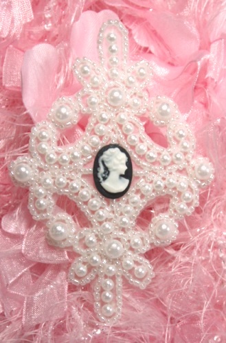 0404  White Cameo Pearl Beaded Applique 4