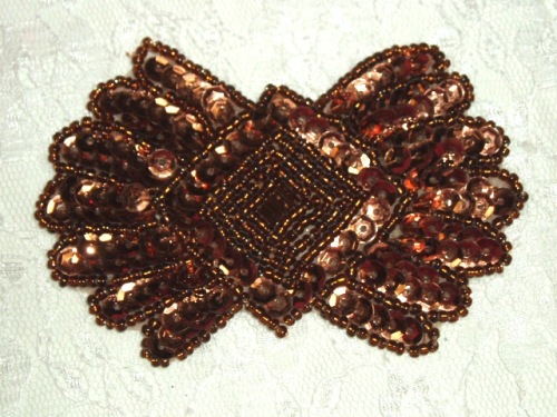0431  Bronze Bow Diamond Center Beaded Sequin Applique 3.5\