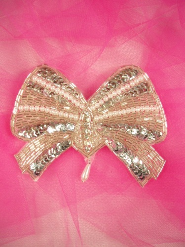 0432  Silver Pearl Rhinestone Bow Beaded Applique 4.75