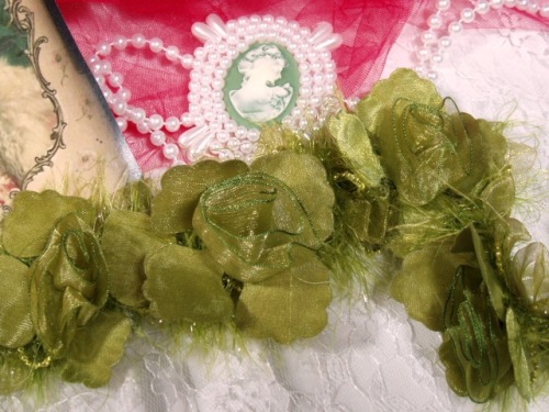 E5665 Sage Green Rose Floral Stretchy Sewing Trim