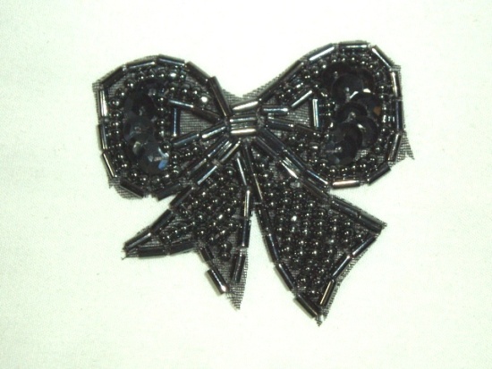 T8623  Gunmetal Bow Sequin Beaded Applique 2