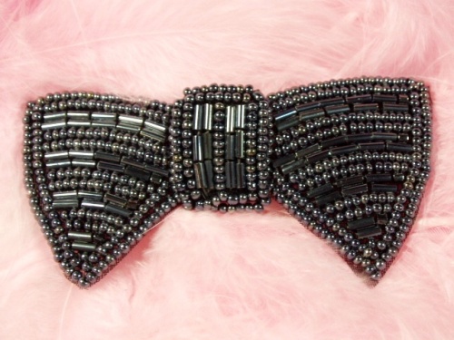 K8737  Gunmetal Bow Tie Beaded Applique 3