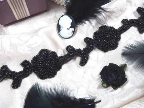 T8878  Black Flower Beaded Trim 1.25
