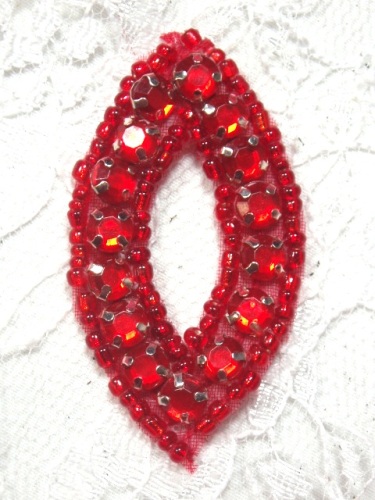 A0474B  Red Rhinestone Jewel Eye Applique 1.25