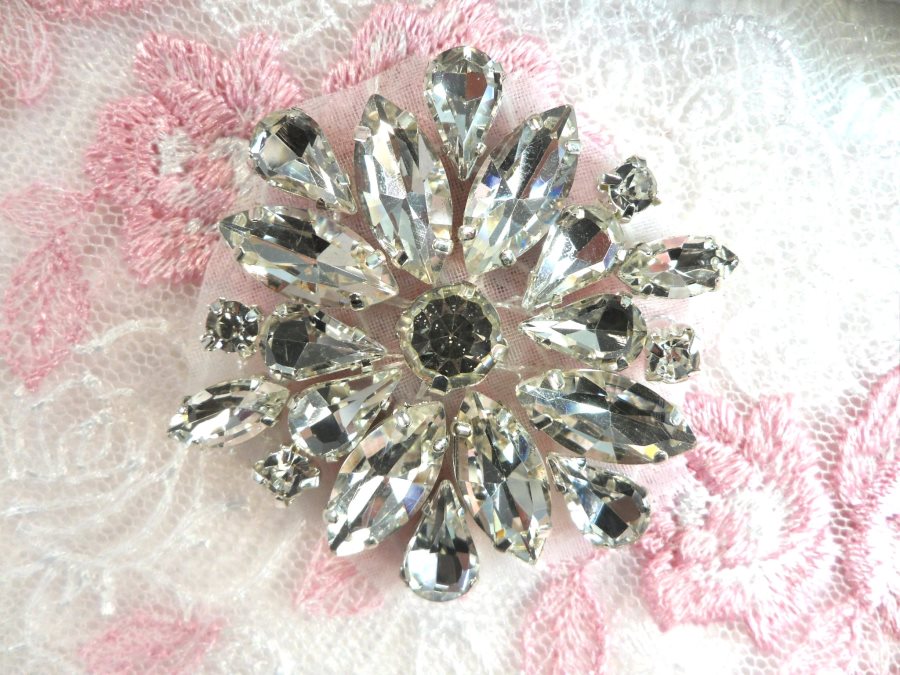 ACT/GB527 Rhinestone Floral Applique Glass Stone Applique 1.5 (GB527)