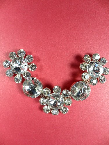 ACT/XR97/C  Three Flower Rhinestone Silver Setting Applique 3.75