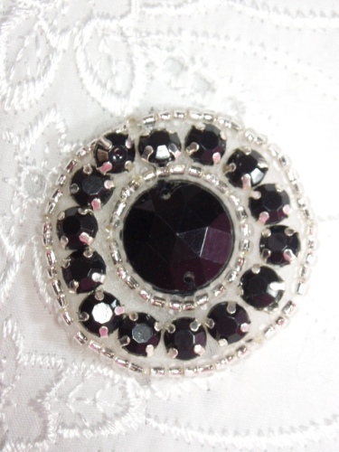 ACT/0379  Black Silver  Round Beaded Applique 1.25
