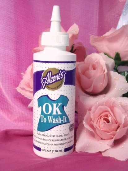 Aleene's OK to Wash It Permanent Fabric Glue
