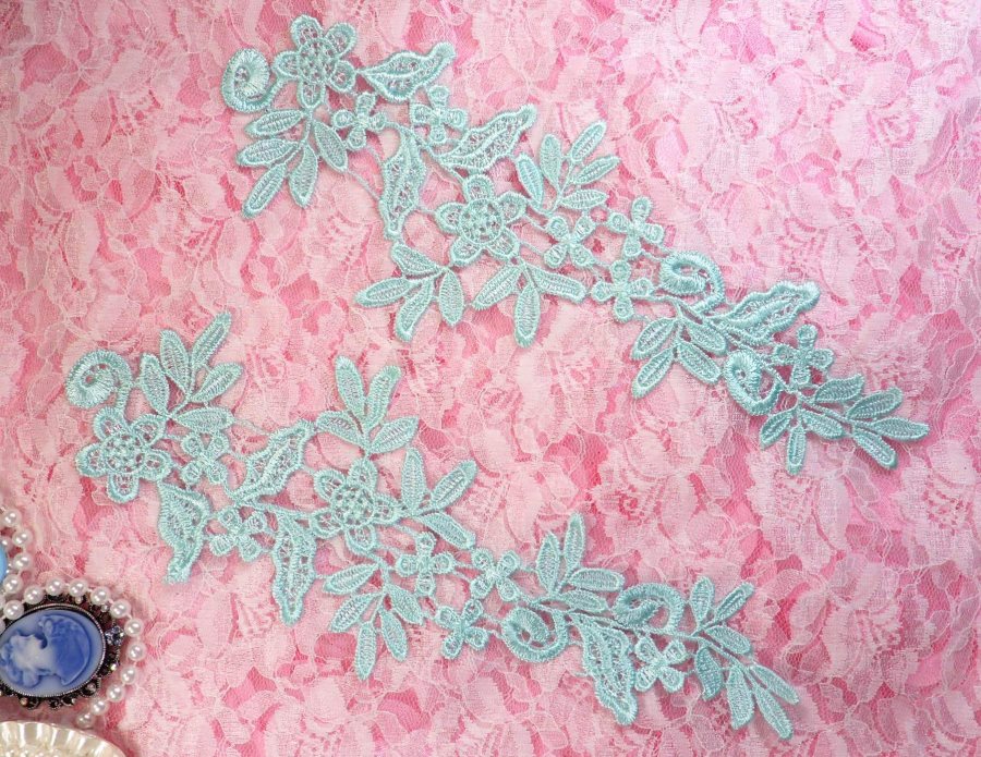 Embroidered Floral Applique Mirror Pair Mint Green Clothing Patch Craft Motif 10 (BL106X)