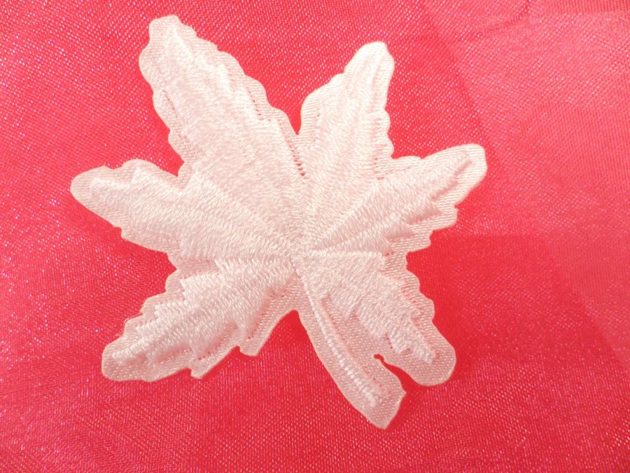 Embroidered Leaf Applique White Clothing Patch Craft Motif 2 (BL116)