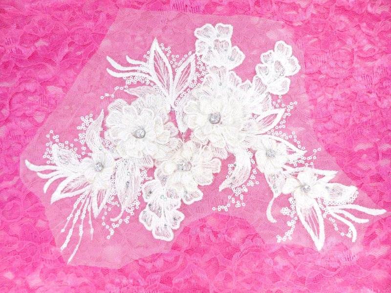 3D Embroidered Lace Applique Antique White Floral Venice Lace Patch 14.5 (BL137)