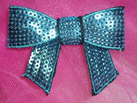 DE1   Dimensional Bow Iron On Turquoise Sequin Applique 2.5