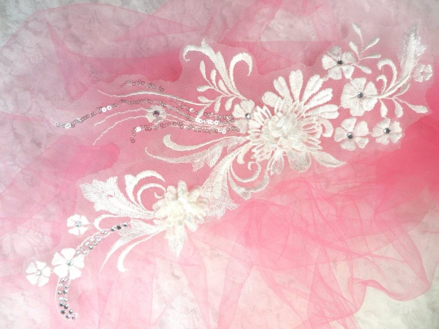 Embroidered 3D Applique White Floral Sequin Patch  13 (DH72)