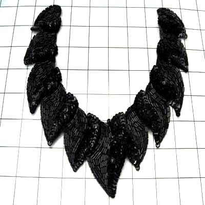 FS880  Black Collar Sequin Beaded Applique 8\