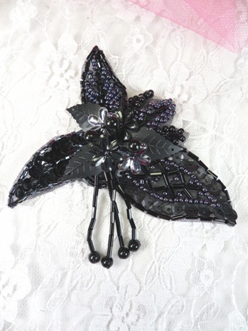 FS457 Black & Gunmetal Leaf Dangle Beaded Sequin Applique 3