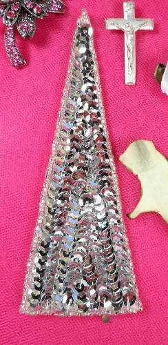 FS473 Silver Triangle Beaded Sequin Applique 5\