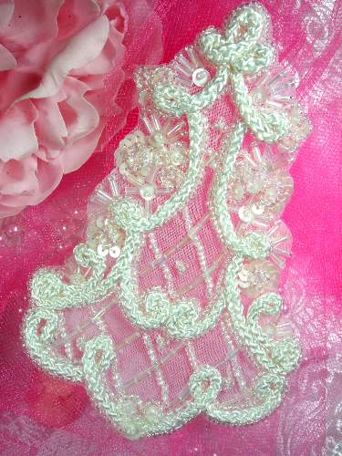 FSSD1124 White Beaded Cord Victorian Applique 5.25\