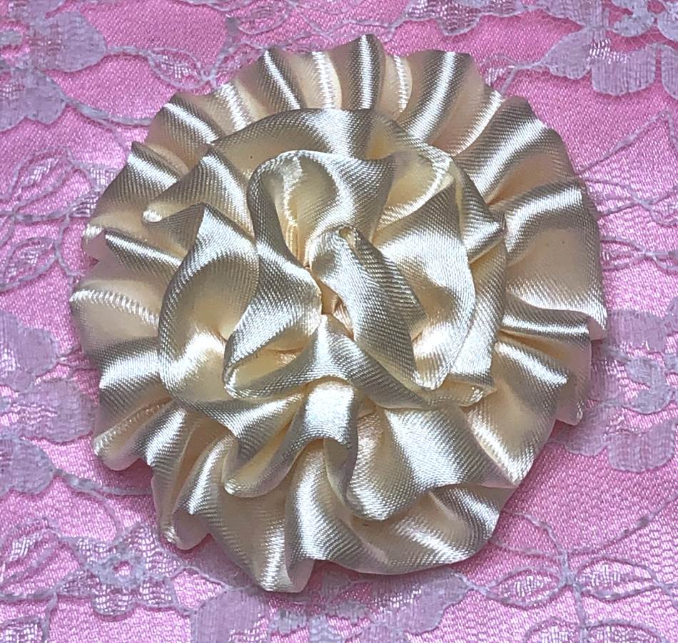 GB4 Fluffy Ivory Satin Floral Bow Applique 2.5