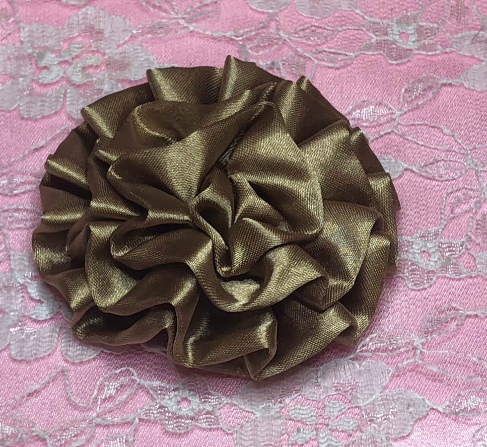 GB4 Fluffy Tan Satin Floral Bow Applique 2.5