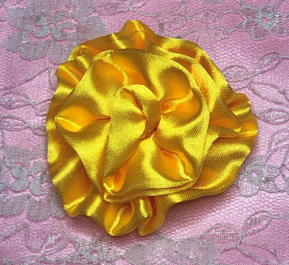 GB4 Fluffy Yellow Satin Floral Bow Applique 2.5