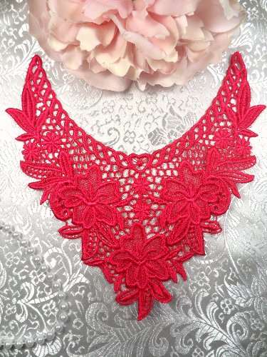 GB50 Fuchsia Floral Collar Yoke Bodice Embroidered Flower Applique 7.5\
