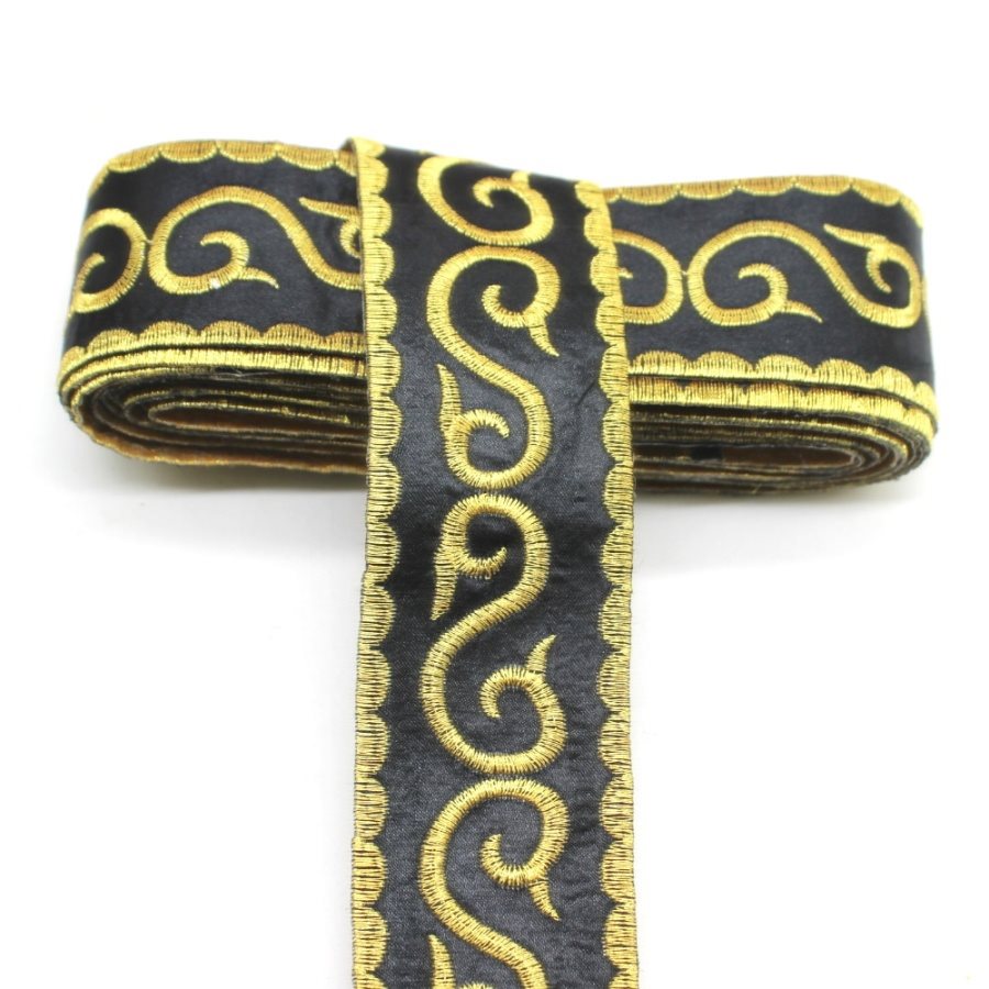 Black Trim Gold Metallic Designer Scroll Sewing Iron on Border Edging GB809
