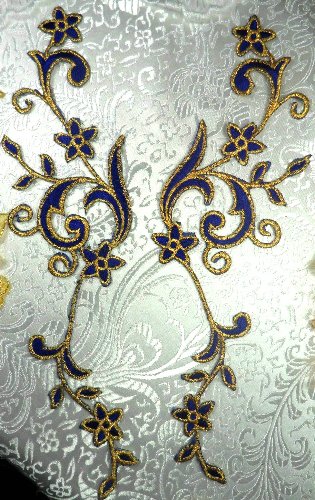 GB90 MIRROR PAIR Blue Gold Metallic Flower Vine Iron On Designer Embroidered Applique 9