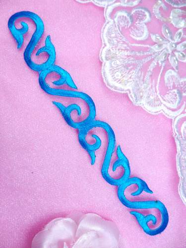 GB92 Turquoise Iron On Designer Embroidered Applique 7.25