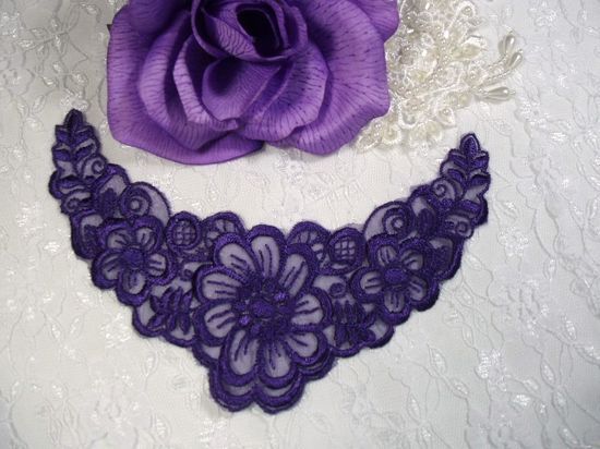 F14  Purple Yoke Collar Venise Lace Applique 6.5