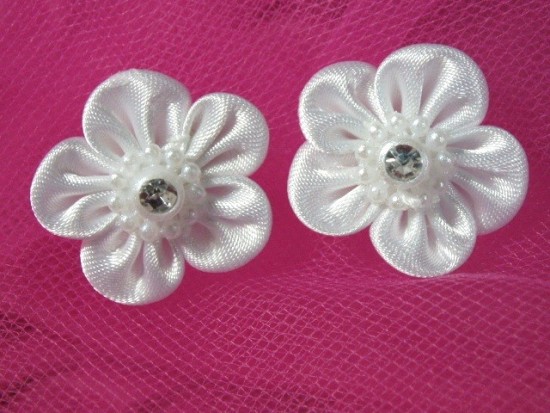 L15 Set of 2 White Rhinestone Flower Applique