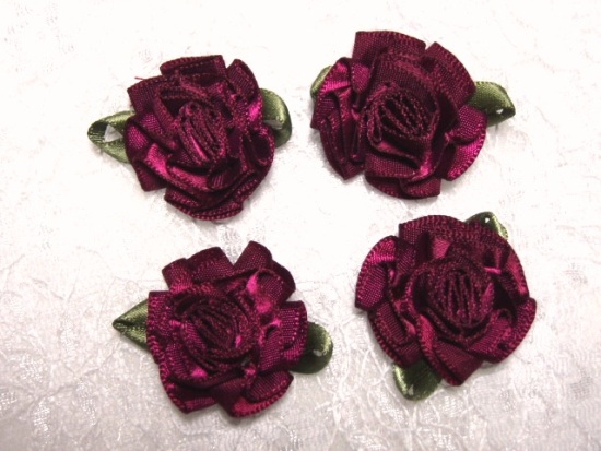 L22  Lot of 4 Wine Floral Rose Flower Appliques 1.5