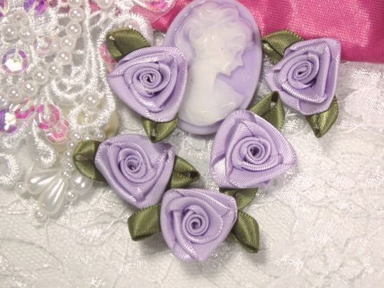 L27 Set of 5 Lavender Ribbon Rose Appliques