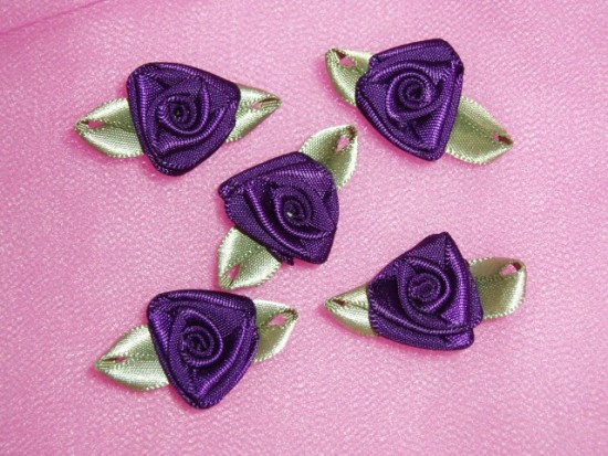 L27 Set of 5 Purple Ribbon Rose Appliques