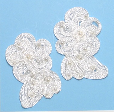 E3720  Ivory Flower Corded Lace Mirror Pair Appliques 3\
