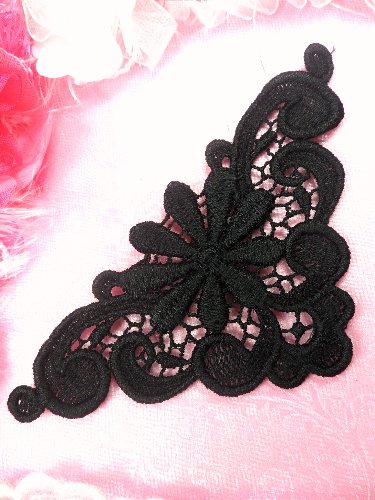 C509725 Black Venise Lace  Collar Applique 5.75\