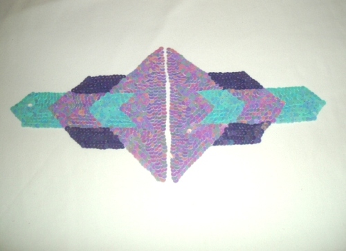 LC371  Lavender Arrow Pair Sequin Beaded Applique