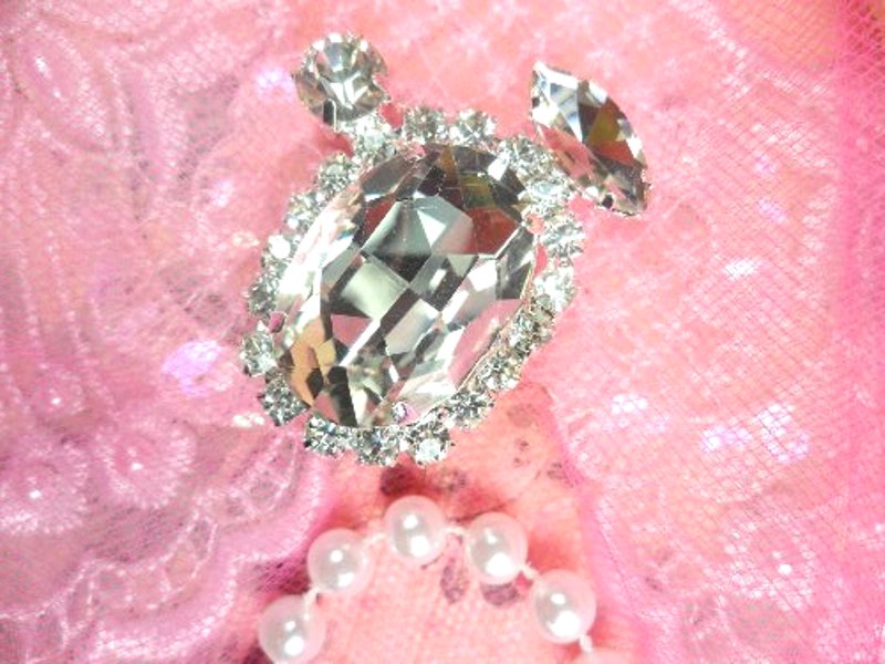Crystal Clear Rhinestone Embellishment Designer Metal Back 1.5 (STS230-slcr)