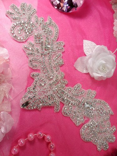 XR157 Silver Beaded Crystal Rhinestone Applique Rhinestone Reindeer 13